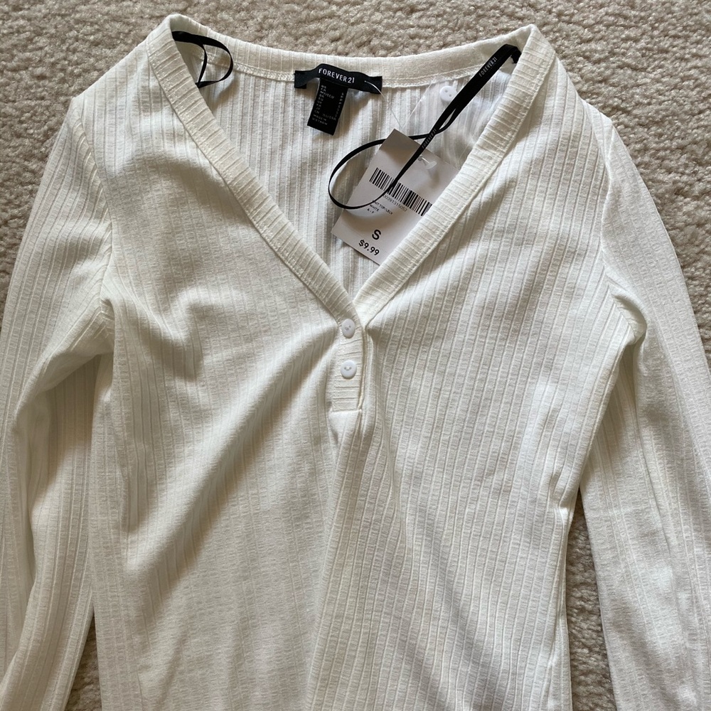 brand new white top